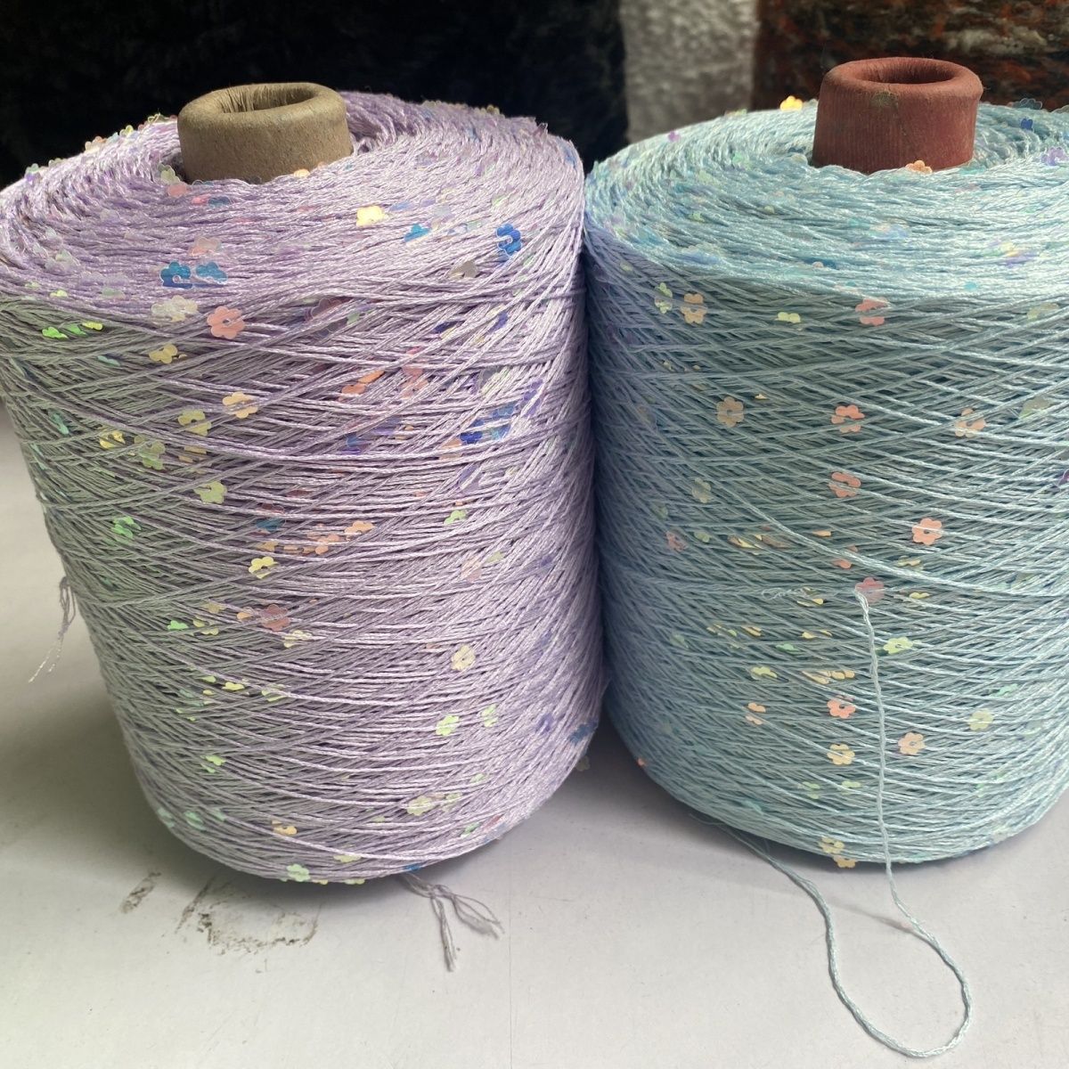 500 グラム夏アイス糸配線絹糸梅の花ファンタジースパンコー - Crochet Bag Raffia のレビューと価格