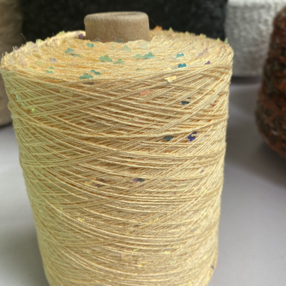 500 グラム夏アイス糸配線絹糸梅の花ファンタジースパンコー - Crochet Bag Raffia のレビューと価格